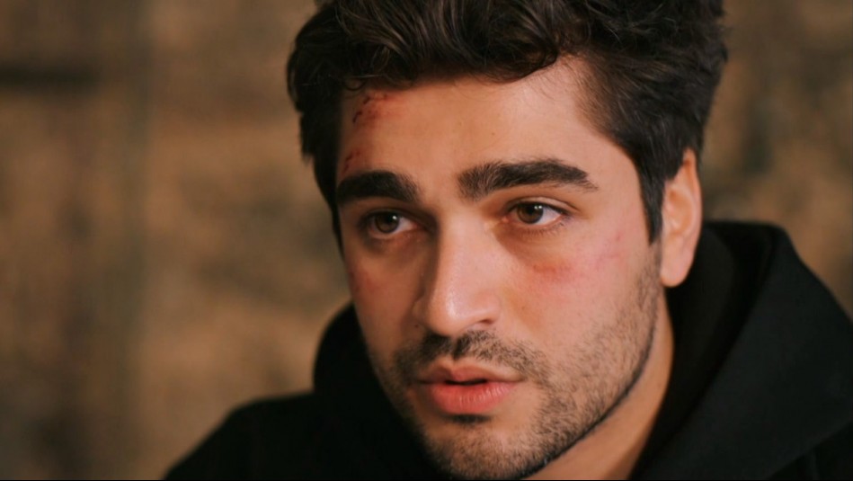 Seyrán y Ferit - Temporada 3 | Capítulo 50 (Parte 1): Ferit acusa traición de Seyrán y Halis