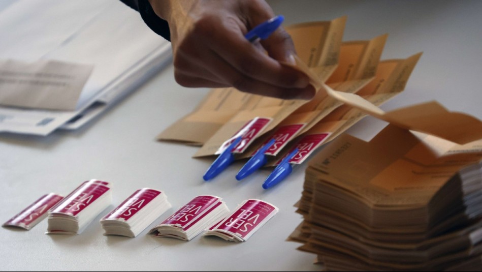 Servel entrega nómina definitiva de vocales de mesa: Revisa acá si fuiste seleccionado en reemplazo