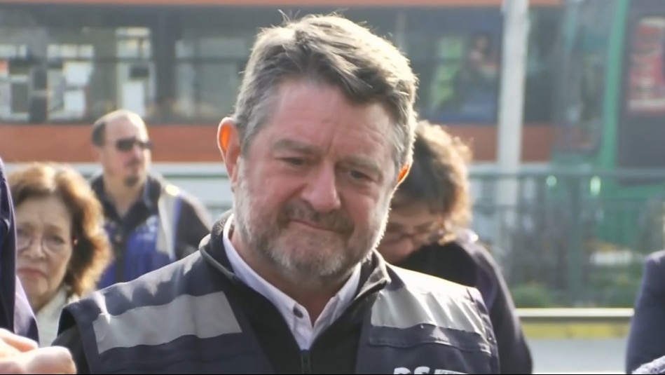 ¿Podría dejar el cargo?: Las alternativas y el proceso para una eventual destitución de Claudio Orrego