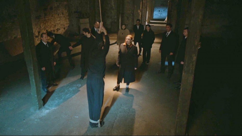 Ojo por ojo: Karam sufrió de la misma forma en que él ultrajó a Ifakat en Seyrán y Ferit