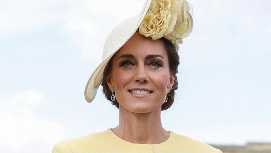 Kate Middleton eleva con perlas y fino encaje un conjunto blanco de 570 dólares