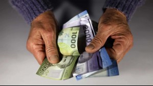Pago sube a $250 mil: ¿Quiénes reciben el primer aumento de la PGU desde septiembre?