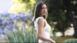 'Esa conexión': Vanesa Borghi luce la gabardina color crema con cuello de pelo más estilosa del momento