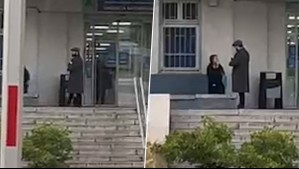 'Nada todavía': Captan al presidente Boric en el hospital junto a su pareja Paula Carrasco