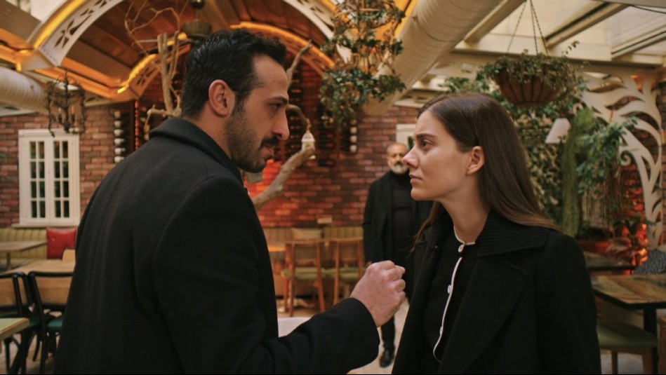 Suna no quiere a Abidin cerca de su hijo y lanza funesta advertencia sobre su embarazo en Seyrán y Ferit