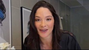 Kel Calderón se rinde ante un maxivestido negro de diseño minimalista para recorrer el País Vasco