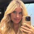La hija de Coté López, Rebecca, defendió a su mamá de una crítica que recibió por una osada sesión de fotos que realizó hace poco.
