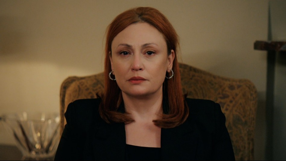 Ferit y los Korhan le cuentan a Abidin lo que ha hecho su madre en contra de ellos