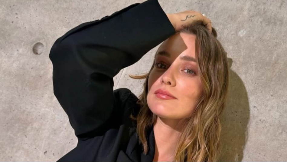 El look ideal para disfrutar del sol invernal lo tiene Kika Silva: Así combina un jardinero de segunda mano