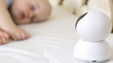Cinco beneficios de tener un monitor de bebé en casa: ¿Cómo elegir el adecuado?