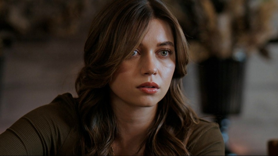 La tristeza de Seyrán por tener que casarse a solas con Ferit en Seyrán y Ferit