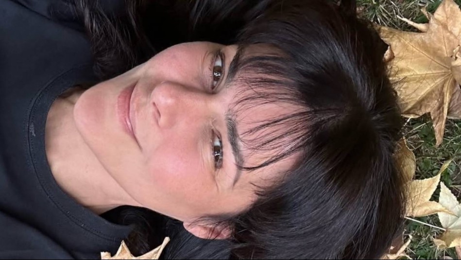 ¡Olvídate del abrigo simple! Tonka Tomicic lleva el coat en efecto charol que todas desean