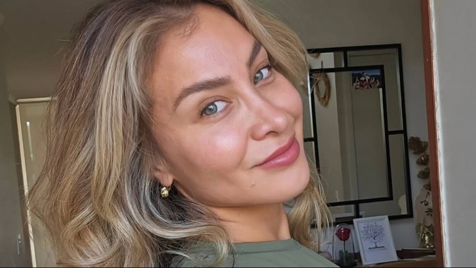 Sabrina Sosa se luce con lencería dorada en sesión retro por su embarazo: 'Tiempos de empollar y empollar'