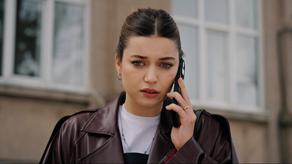 Avance extendido de Seyrán y Ferit: Seyrán recibirá un llamado del hospital que la dejará preocupada