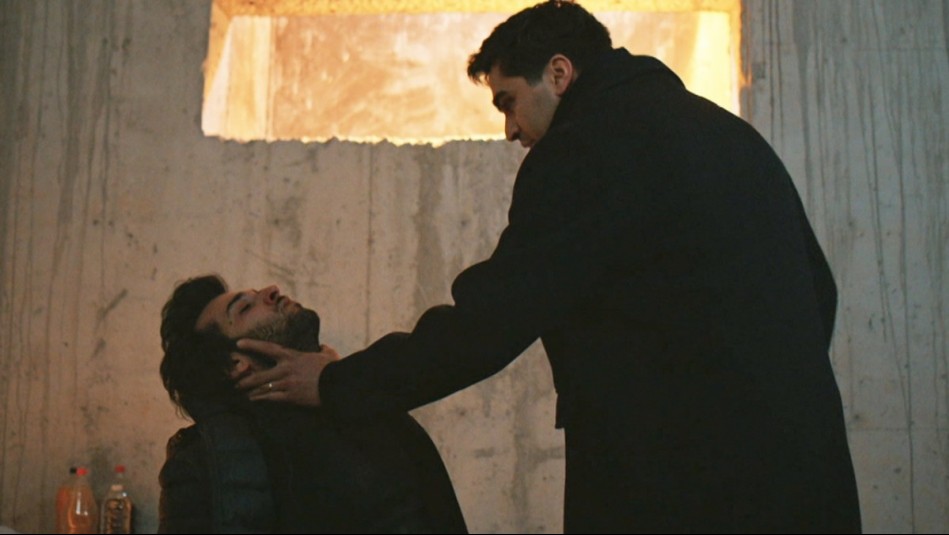 Perdió el control: Ferit tortura a Tarik para encontrar a su hija en tensa escena de Seyrán y Ferit