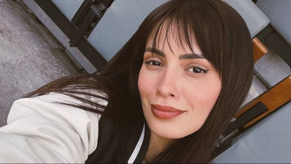 Cony Capelli regala una audaz combinación de abrigo elegante y outfit sport