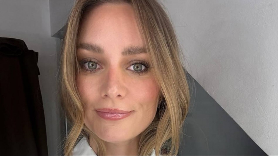 ¿Deseas un estilo western? Replica la combinación de Kika Silva con chaqueta vaquera de flecos y botas negras