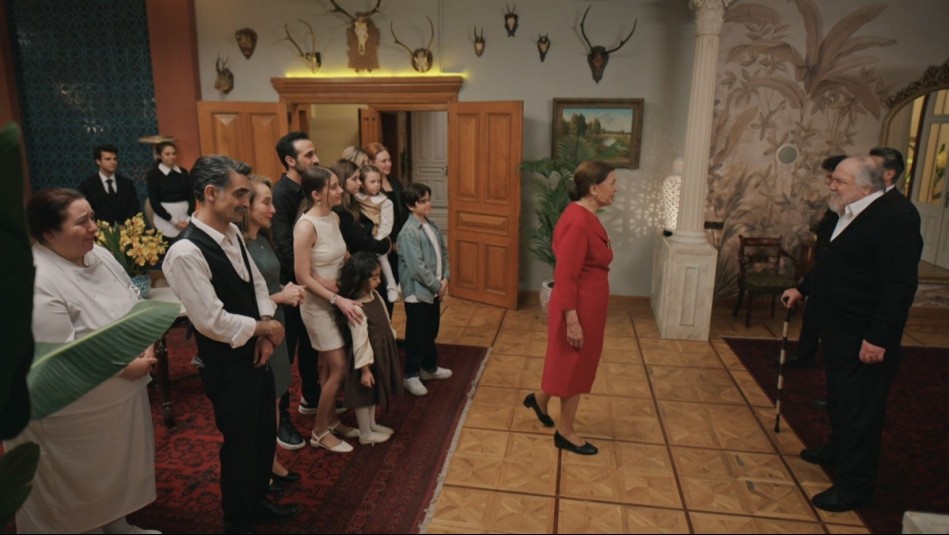 El patriarca vuelve a casa: Halis se reencontró con los Korhan en el capítulo final de Seyrán y Ferit