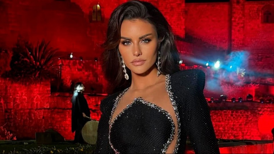 'Esos zapatitos nada que ver': Emilia Dides se ríe de sí misma tras ser captada con pantuflas en show musical