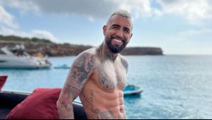 Arturo y Monito Vidal se marcan la piel al mismo tiempo: Esto fue lo que se tatuaron padre e hijo