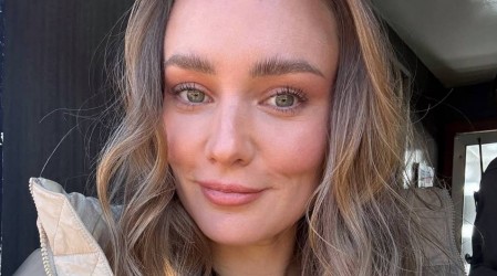 Kika Silva enseña cómo lucir chic en invierno: "¿Por qué vestirnos oscuros y apagados?"