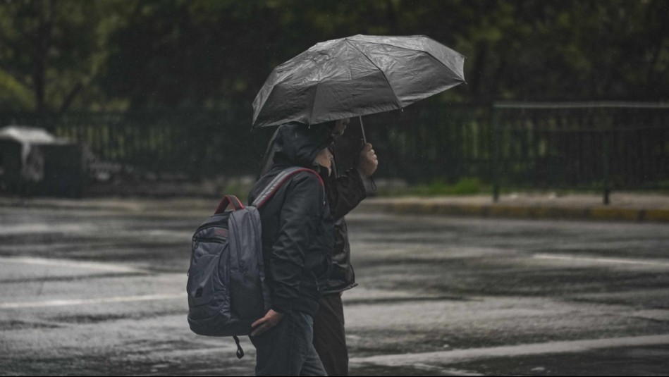 Adelantan posibles precipitaciones para Santiago este fin de semana: A esta hora podría llover en la capital