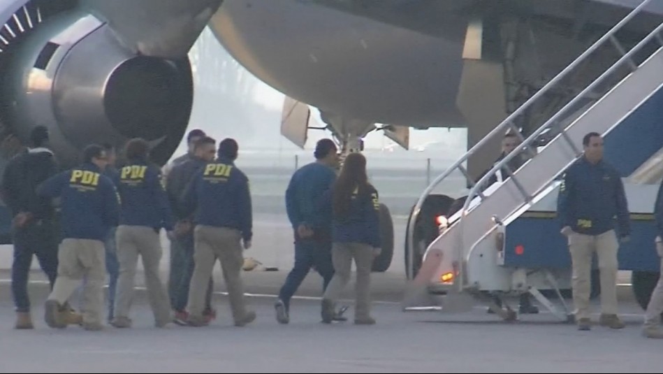 Anuncian vuelos de repatriación para venezolanos en Chile: Deberán tomar avión en Bolivia