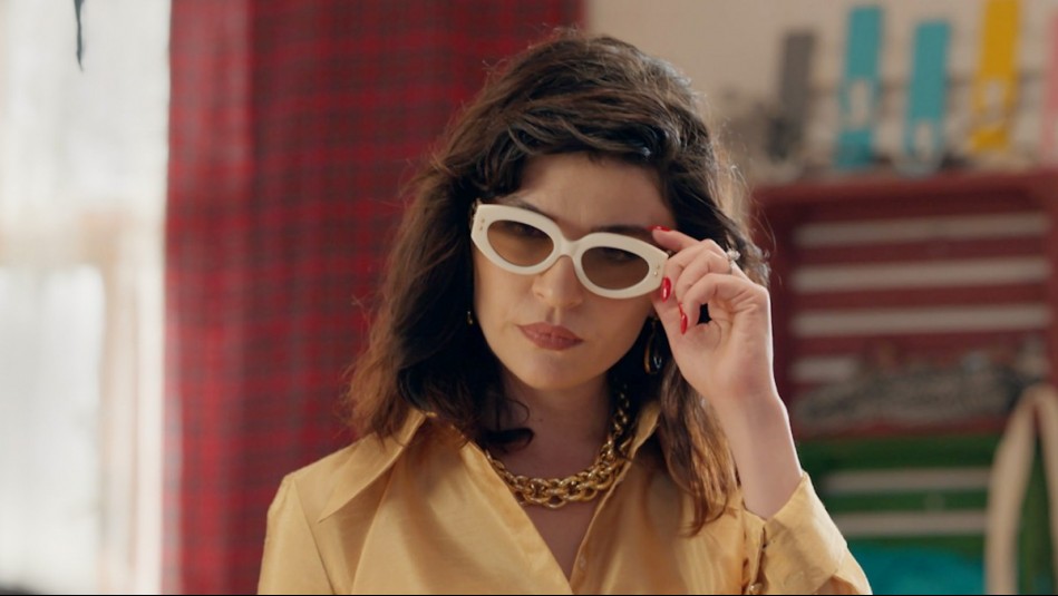 Leyla - Capítulo 7 (Parte 2): Neco quiere vender información