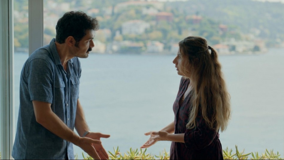 Leyla - Capítulo 8 (Parte 1): Un escándalo sacude a los Yildiz