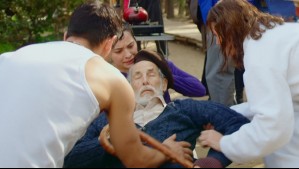 Se desmaya frente a su familia: Ernesto se descompensa por el desalojo de su combi en Aguas de Oro