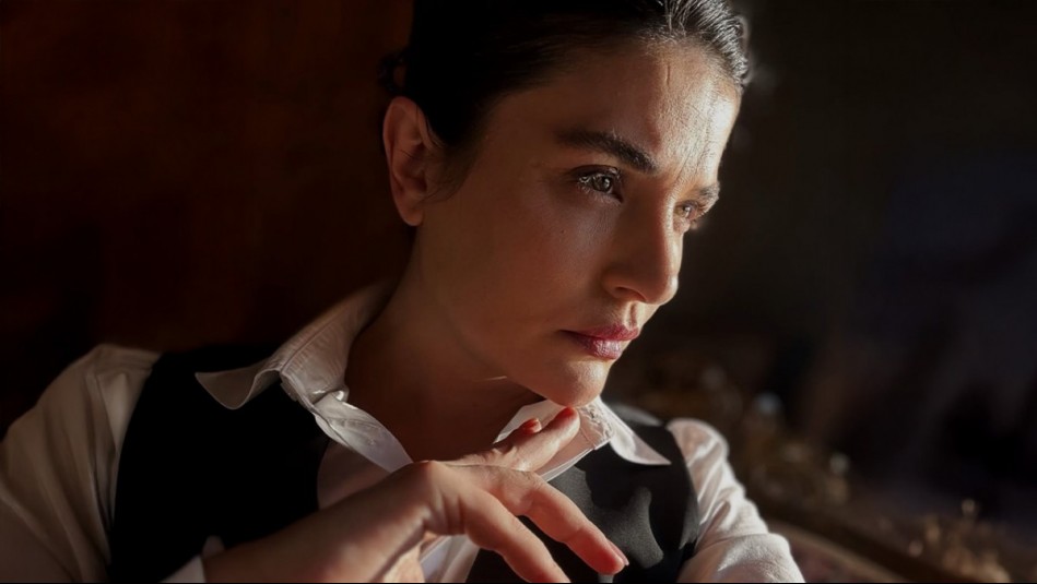 Con look andrógino y completamente calva: Villana de Leyla impacta con atrevida sesión de fotos