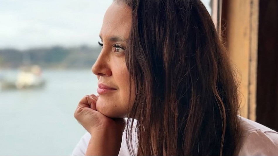 Pamela Leiva presume 'su ciudad favorita' con nuevas postales playeras: Bikinis estampados y hermosas vistas