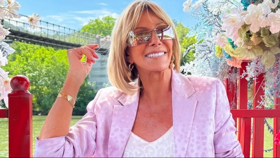 'Luminosa y disfrutando la vida': Raquel Argandoña viste de flores para desfilar con estilo en playas de Aruba