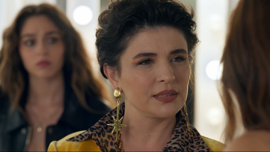 Avance extendido de Leyla: Nur intentará arruinar el salón de belleza de Serap y Ferda