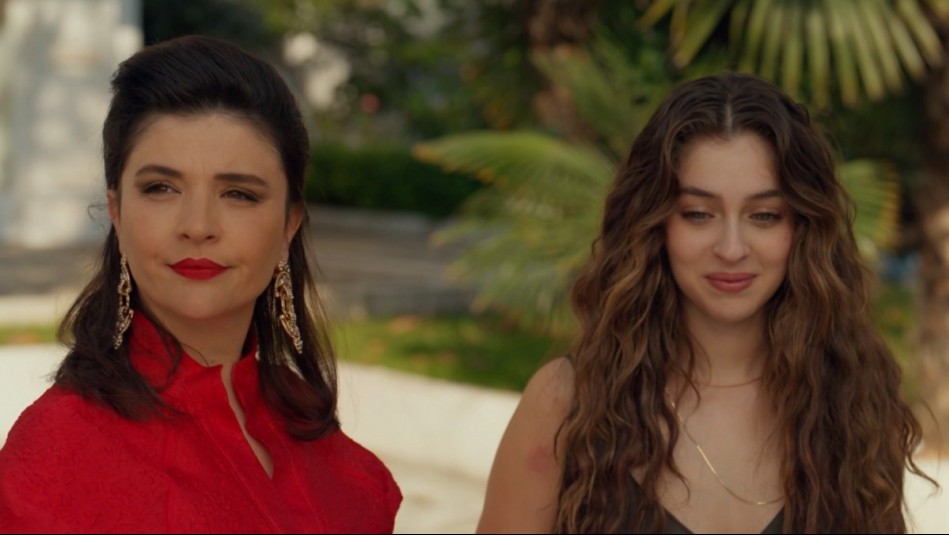 Leyla - Capítulo 12 (Parte 1): 'Ela' se gana la confianza de Nur