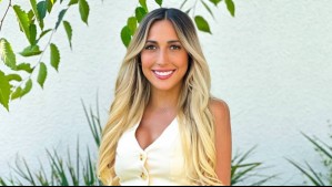 El perfecto match fucsia: Así combina Rebeca Naranjo con el Mercedes Benz que le obsequió Nano Calderón