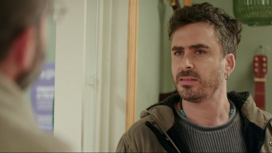 ¿Busca un aliado? Miguel se acerca a Franklin y le confiesa su secreto en Aguas de Oro