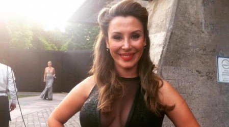 Inicia juicio contra agresores de Romina Sáez: La exchica Mekano no alcanzó a declarar y terminó en urgencias