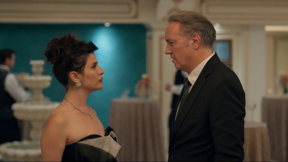 Avance extendido de Leyla: Melih contraatacará a Nur