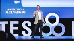 Mentes Expertas trae a Chile al referente mundial en psicología positiva Tal Ben-Shahar
