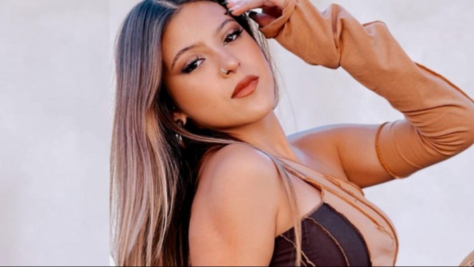 'Crucen los dedos...': Ignacia Antonia protagonizó divertido error camino a la ecografía de su bebé