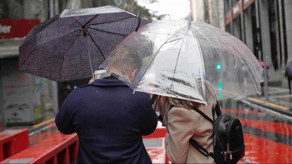 Tres días seguidos de lluvia: Anuncian intensas precipitaciones para esta semana en la Región Metropolitana