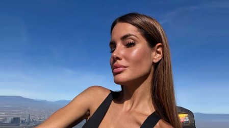 Gala Caldirola de paseo con su misterioso acompañante: "Perdidos, pero juntos en el medio de la nada"