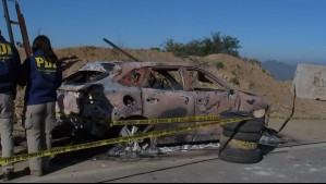 Encuentran vehículo quemado en Cuesta Lo Prado: Sería con el que atropellaron y mataron hombre en Curacaví