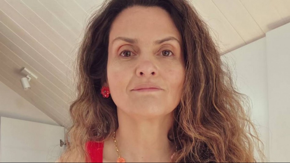 'Obsesionada con las paletas monocromáticas': Connie Achurra juega con el color rojo en distintos textiles