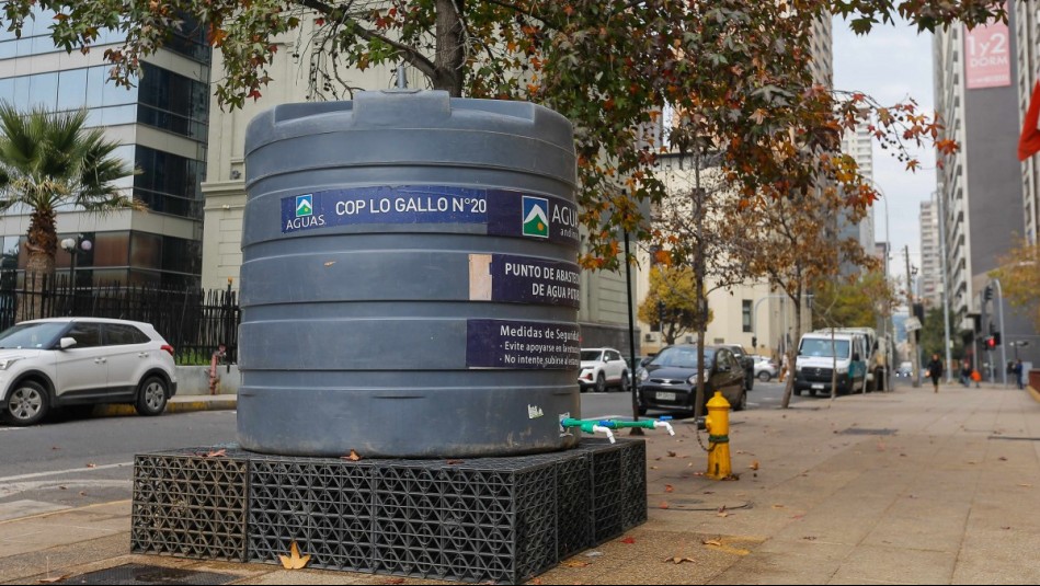 Anuncian masivo corte de agua en seis comunas de Santiago: Se extenderá por 36 horas