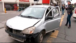 De no creer: Descubren auto con más de 170 multas, sin patente ni parachoques en fiscalización de Ñuñoa