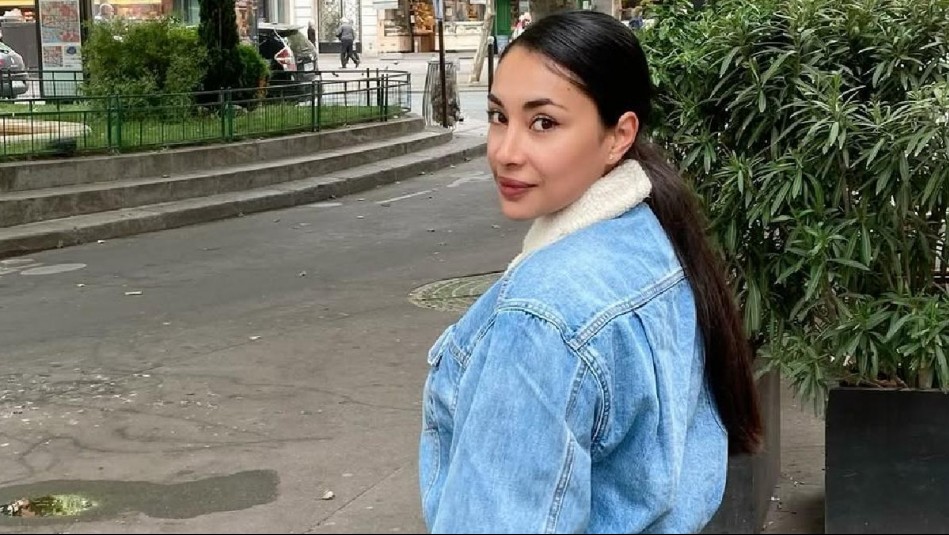 La foto del recuerdo de Arenita para Fiestas Patrias: Su versión rubia y dieciochera de la suerte