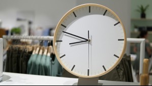 ¿Por qué se realiza el cambio de hora en Chile? Esta es la razón detrás de controversial medida