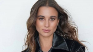 Con "maravillo look Pocahontas": Tita Ureta adapta a su estilo personal los gorritos a crochet en tendencia